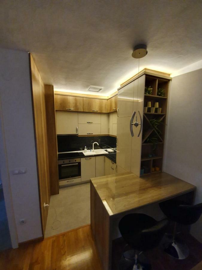 Apartman Lux Добой Екстер'єр фото