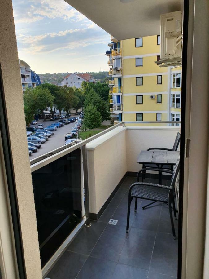 Apartman Lux Добой Екстер'єр фото