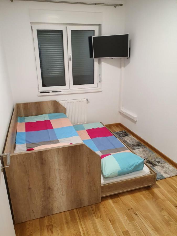 Apartman Lux Добой Екстер'єр фото
